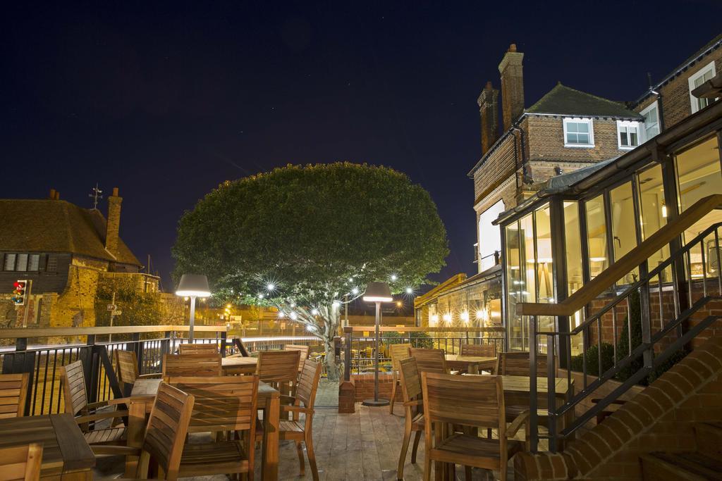 The Bell Hotel Sandwich Exterior foto