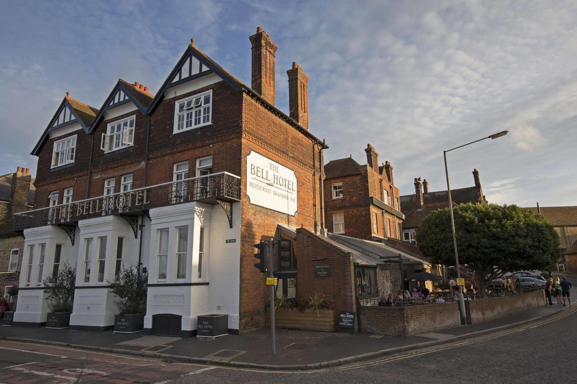 The Bell Hotel Sandwich Exterior foto